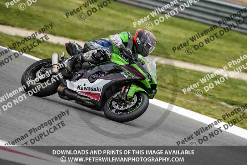 cadwell no limits trackday;cadwell park;cadwell park photographs;cadwell trackday photographs;enduro digital images;event digital images;eventdigitalimages;navarra;no limits trackdays;peter wileman photography;racing digital images;trackday digital images;trackday photos